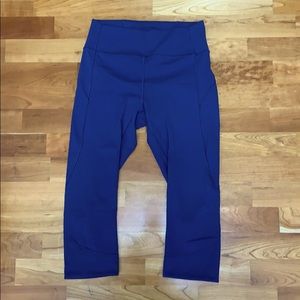 Lululemon Blue Capri Leggings Womens 8 Medium